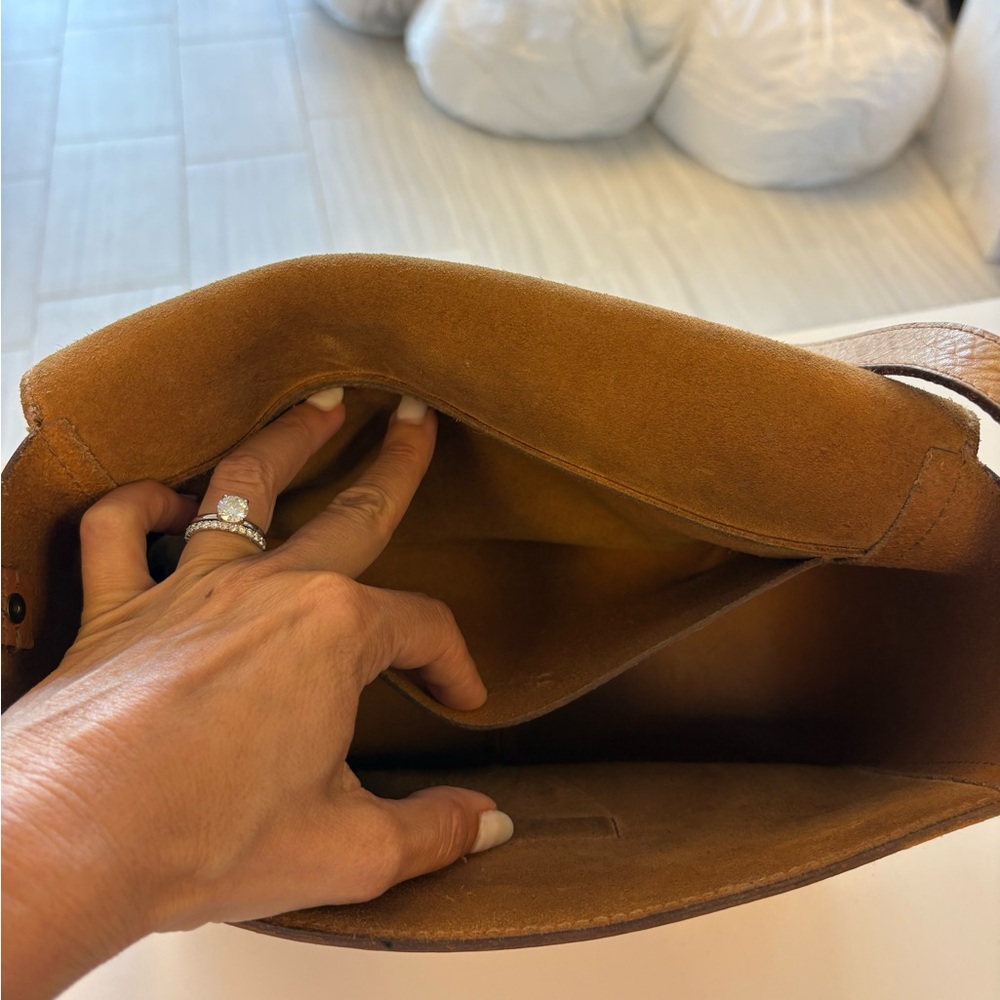 Madewell Tan Distressed Leather Crossbody Bag - Picture 11 of 13